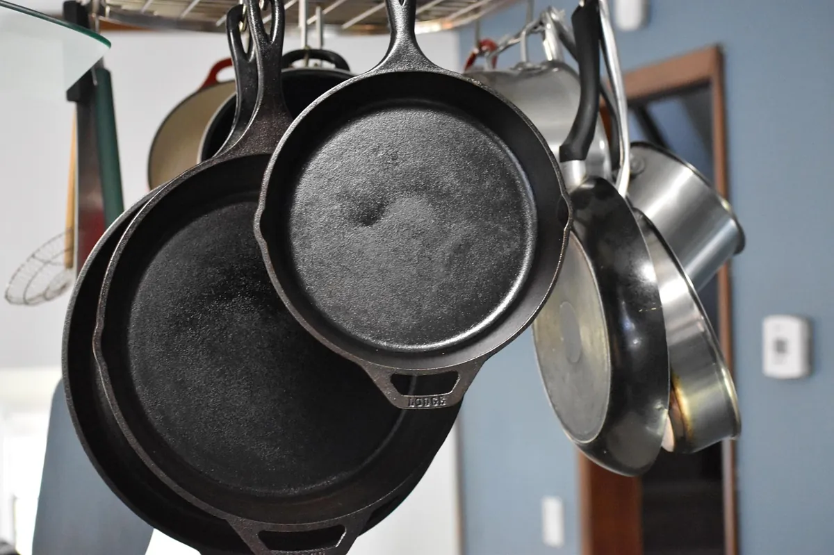 cast iron, kitchen, pan, breakfast, pots, skillet, food, cooking, delicious, gray food, gray kitchen, gray cooking, gray breakfast, cast iron, cast iron, cast iron, cast iron, cast iron, pan, pan, ski